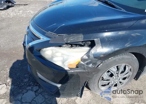 2014 Nissan Altima 2.5 S из США, поврежденный, VIN 1N4AL3AP4EN332550